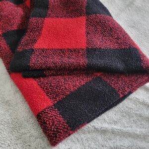 Nicole Miller Red and Black Buffalo Plaid Fuzzy Fleece Throw Blanket